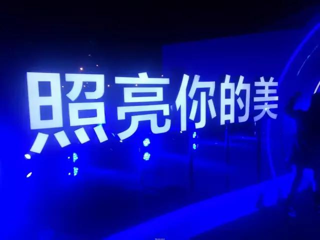 vivo手机广告语顺口溜，微信朋友圈里突然出现一个vivo智能手机的广告语（国产手机广告语，你都知道哪些）