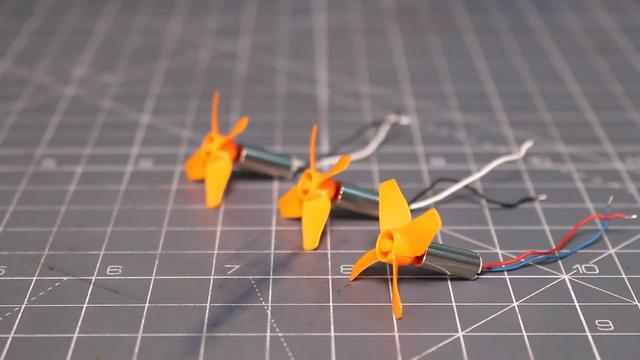 飞盘制作，飞盘局有多纵情声色? 飞盘媛们很主动, 阔少们也不手软（遥控飞盘的制作方法）