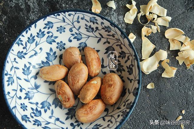 菠萝蜜籽可以吃吗，菠萝蜜的籽可以吃吗（菠萝蜜核不要扔）