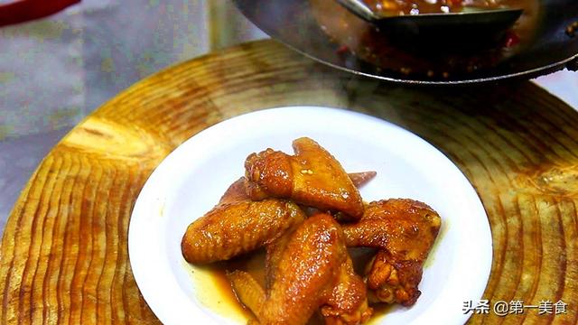 卤水鸡翅的做法，卤鸡翅的详细做法（教你在家如何做卤鸡翅）