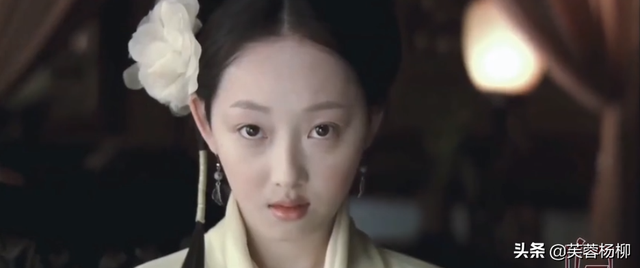 新红楼梦蒋梦婕，蒋梦婕在《新红楼梦》里的这段也太搞笑了吧！（没有对比就没有伤害）