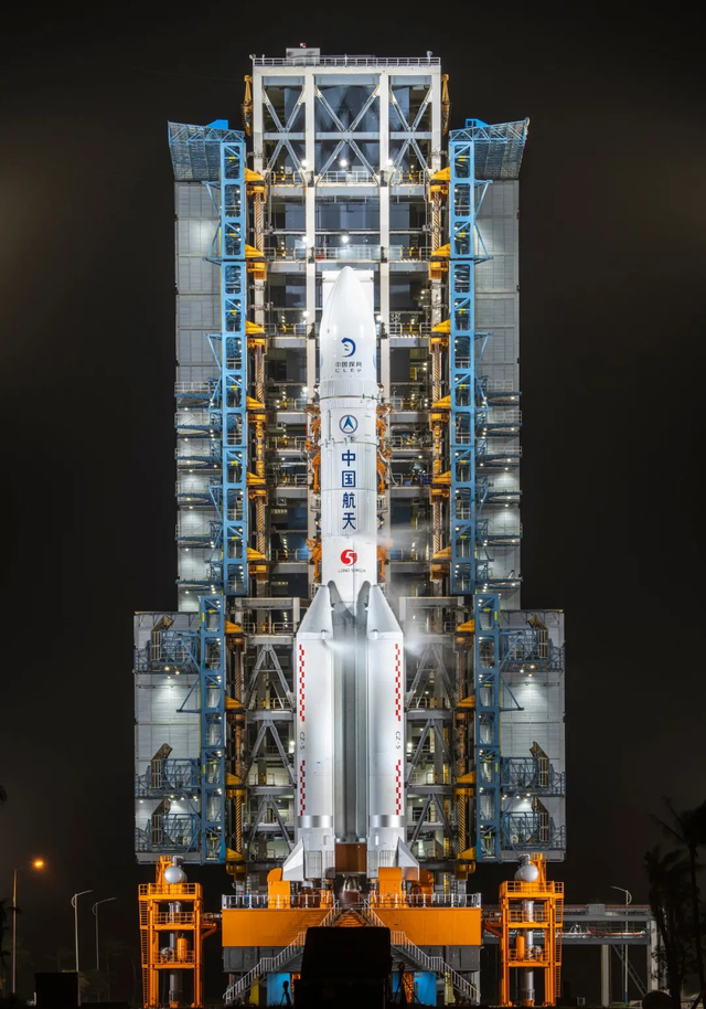 中秋节的月亮怎么画，中秋节的月亮怎么画一等奖（绘画教程/月满中秋）