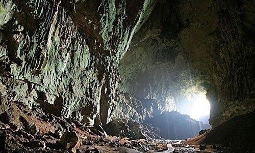 重庆现神奇阴阳洞，重庆神奇的阴阳洞（重庆有个神秘的景点）