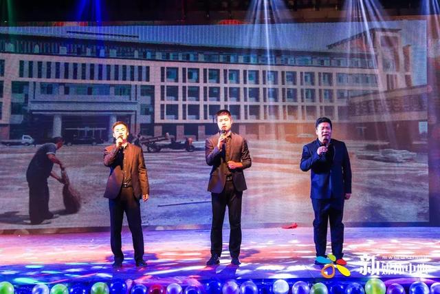 外婆的澎湖湾串词，外婆的澎湖湾串词主持人（2019元旦晚会）