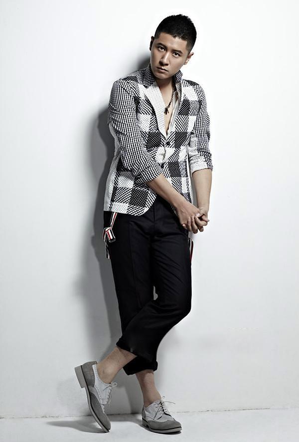 任重个人资料简介，任重个人资料(简介,身高,年龄)（内地著名演员任重）