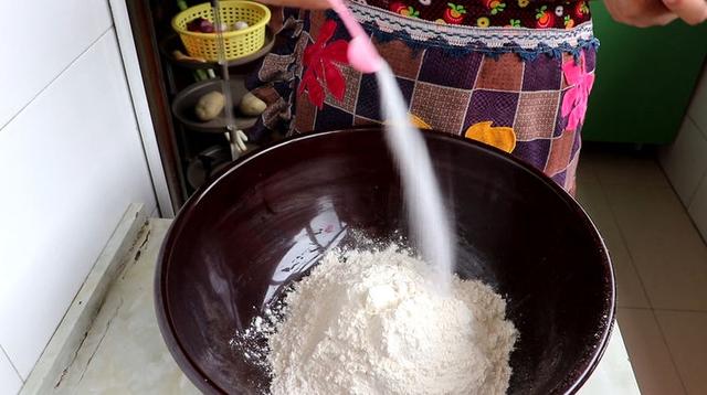 炒拉条子的家常做法，炒拉条怎么做最好吃（味道比饭店里的还好吃）