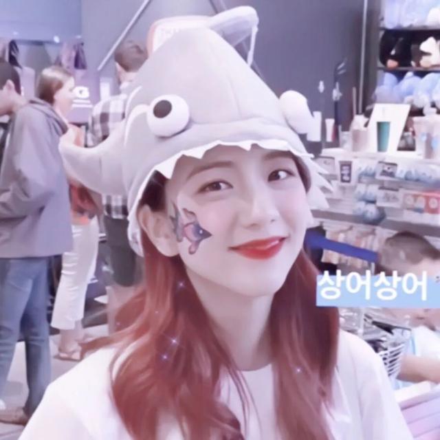 闺蜜四人头像一人一张，闺蜜四人头像微信（两人、四人都有哦）