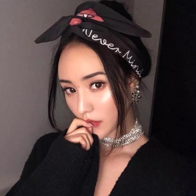 时尚气质女头/女孩子的气质要有也要有素质，微信头像，时尚气质女头/女孩子的气质要有也要有素质（有气质的女生头像）