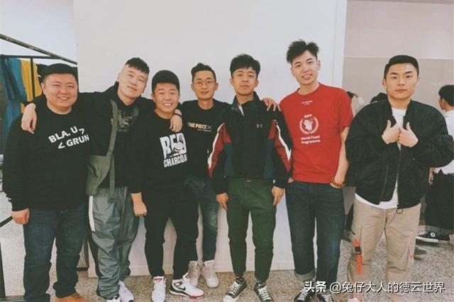 环球人物杂志什么级别，环球人物是一本怎样的杂志（张九龄、周九良、秦霄贤登上了《环球人物》杂志）