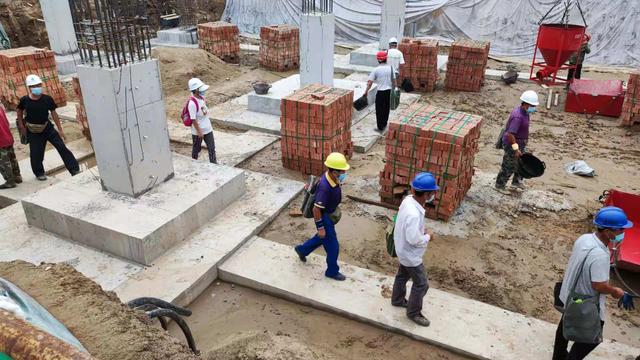 工地上放线员要干什么，月薪也超10000元