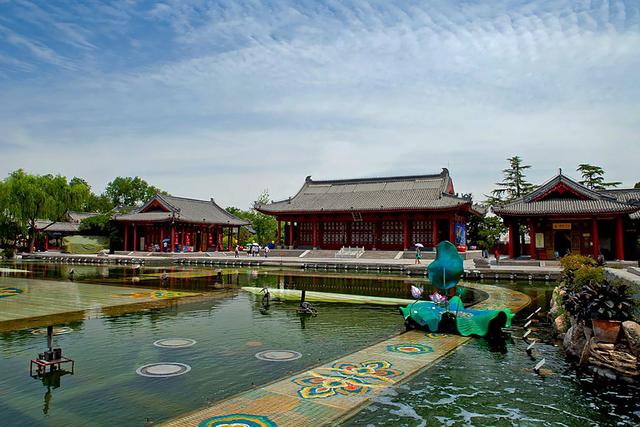 华清池（华清池简介，华清池所有典故及传说（中国现存最古老的园林——华清池）