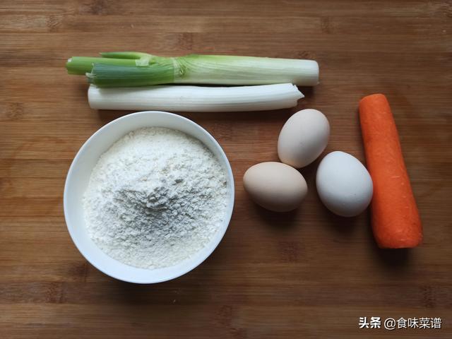 各种烙饼的做法，各种烙饼的做法大全（“末伏烙饼摊鸡蛋”）
