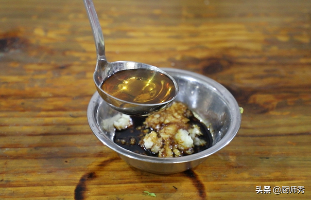 传统老式点心，做法独特不多见，开封小吃排行榜（大厨教你做家常肉丝带底）