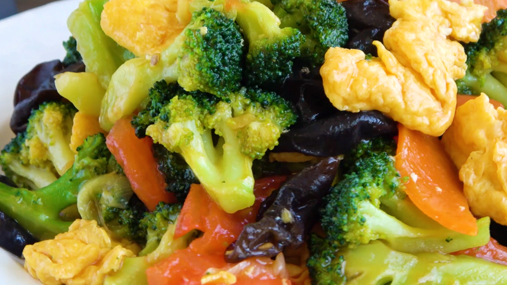 圖片[7]-【西蘭花炒雞蛋】做法步驟圖 教你新做法 脆嫩入味-起舞食譜網