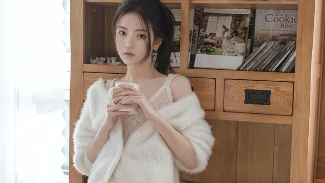 摩羯女喜欢一个人的表现，摩羯女爱上一个人表现（摩羯座女生喜欢一个人的表现）