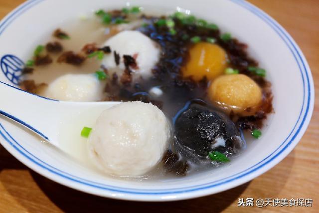 福州鱼丸怎么吃最好，用刀叉吃福州鱼丸、用砂锅吃鱼面……品尝暖暖的美食也要有仪式感