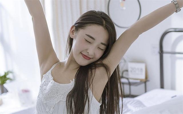 调侃的意思，最懂打趣人的三个星座（自我调侃的意思）
