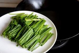 圖片[2]-【蔥油拌面】做法步驟圖 這一步一定要快 不然面條粘團  不好吃-起舞食譜網(wǎng)