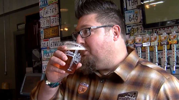 一加仑是多少公斤，一加仑等于多少公斤（美国酒厂老板坚持46天只喝啤酒不吃主食）