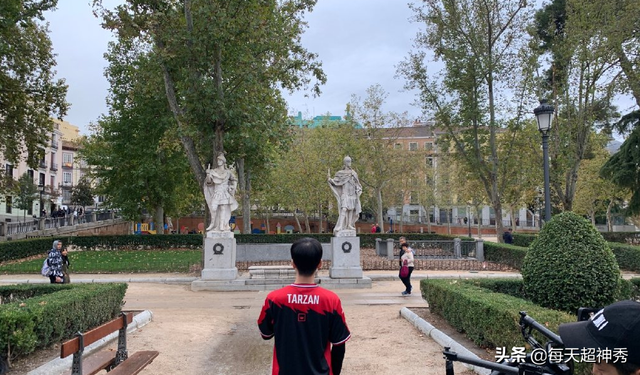 英雄联盟全部英雄列表，英雄联盟所有英雄技能（Tarzan赫然在列）