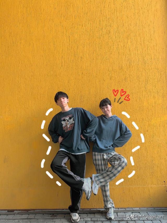 情侣图片 情侣合影指南，情侣图片唯美有意境（情侣拍照姿势合集get）