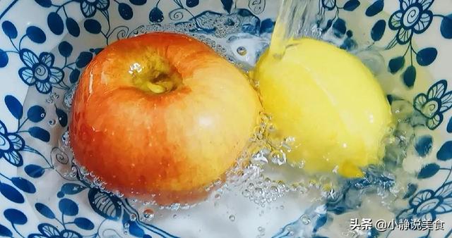 柠檬和什么水果最配啊，柠檬跟什么比较配（闺蜜月瘦15斤的秘诀）