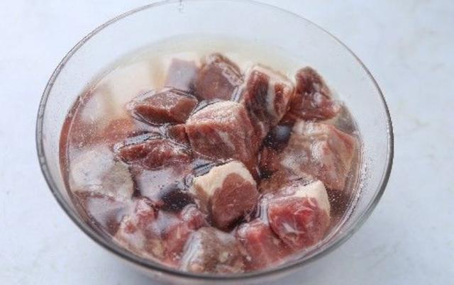 咖喱牛肉的做法，牛肉酱的做法最正宗的做法视频（加咖喱做法也不错）