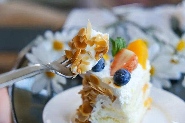 一磅蛋糕几个人吃，一磅蛋糕（福州世茂洲际酒店四季蛋糕）