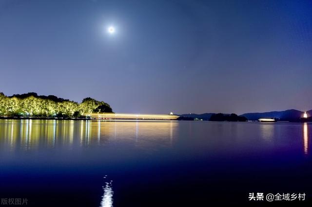 西湖十景是哪十景，西湖十景是哪十景门票多少钱（不知道西湖有没有污染）