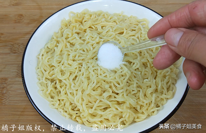 圖片[5]-方便面最新吃法 香辣爽口 吃著超過癮-起舞食譜網(wǎng)