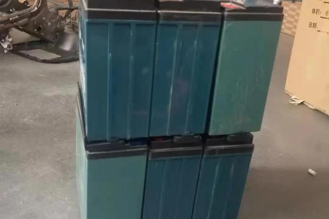 石墨烯电池和锂电池哪个更好，锂电池、铅酸电池和石墨烯电池哪种性价比高