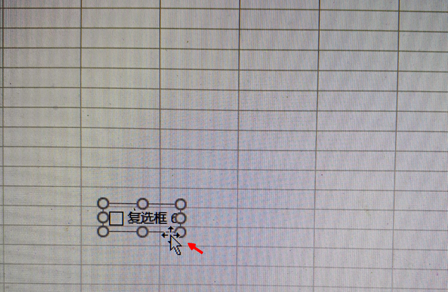 excel复选框怎么设置，excel复选框（Excel中如何插入复选框）