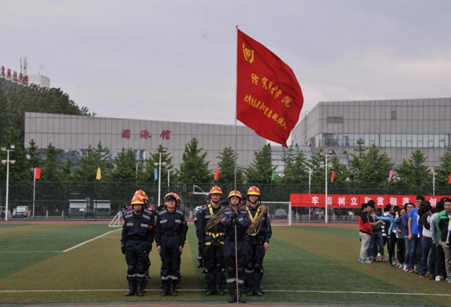 石家庄铁道大学是几本，石家庄铁道学院是几本（河北有所二本大学“随缘招生”）