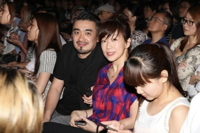 林忆莲恭硕良公开恋情，与小11岁恭硕良恋爱8年