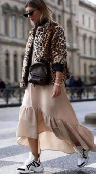 格子西服配老爹鞋好看吗，格子西服配老爹鞋好看吗男（分享老爹鞋最流行的3种搭配）