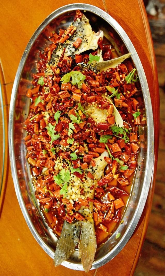 微山湖有哪些景区值得去玩，微山湖哪个景区最值得去（坐拥130000亩荷塘）