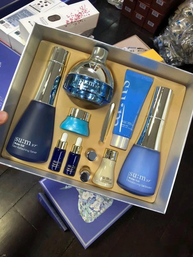 韩国护肤品牌排行榜，护肤品排行榜前10名（韩系4大“护肤套盒”是哪些）