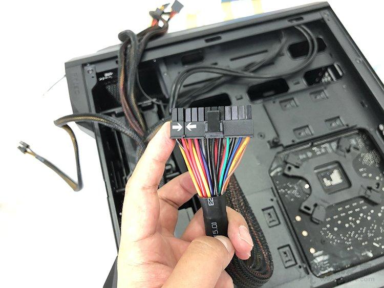 电脑主机的结构图解说明，主机箱内部结构图高清带名称及介绍