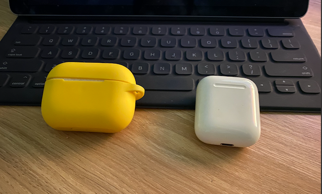 蓝牙耳机两个怎么同时配对，怎么配对双耳蓝牙耳机（苹果手机怎么同时连接两个蓝牙耳机）