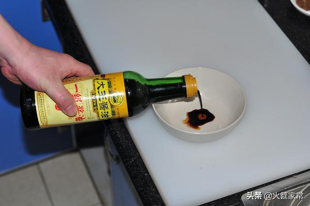 酸辣粉粉丝的家常做法，用最简单的材料做一碗香喷喷的酸辣粉