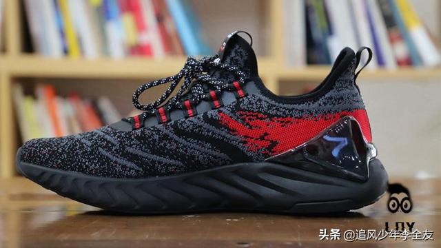 匹克态极4.0有态极小球吗，匹克态极1.0缺点（匹克态极实物测评）