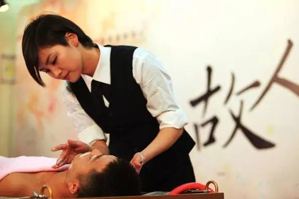 殡仪馆招聘工资多少，殡仪馆工作哪里招聘（殡仪馆下半年开始招人）