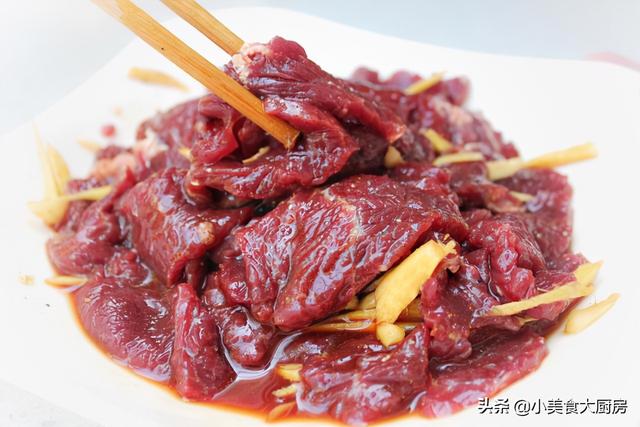 小黄瓜条牛肉嫩吗，小黄瓜条 牛肉（碰见这肉别手软）