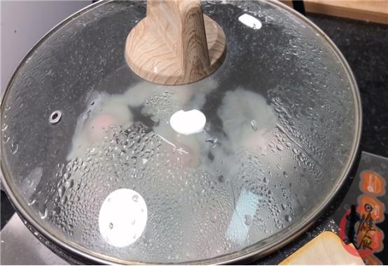 水煮荷包蛋的做法，3种方法水煮荷包蛋（原来水煮荷包蛋这么简单）