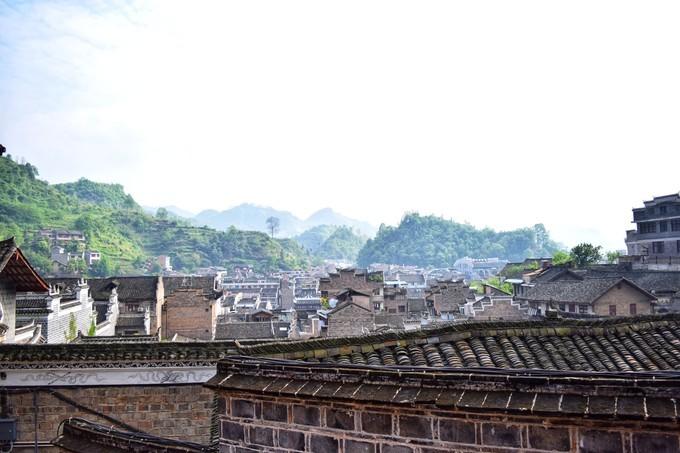 贵阳到梵净山(去梵净山坐高铁到哪下)