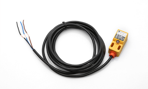 霍尔开关与普通接近开关有什么区别，霍尔开关与普通接近开关有什么区别图片（工业电工必须了解系列—接近开关）