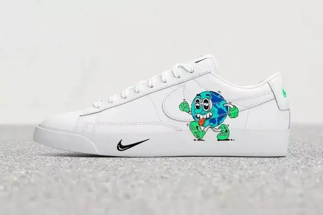 aape怎么读，aape怎么读英文（3500美金的一件卫衣）