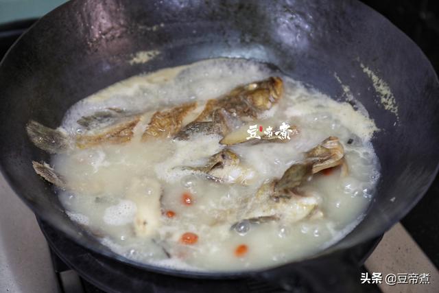 葛鱼怎么炖汤，怎样炖葛鱼汤（要记得这两个步骤）