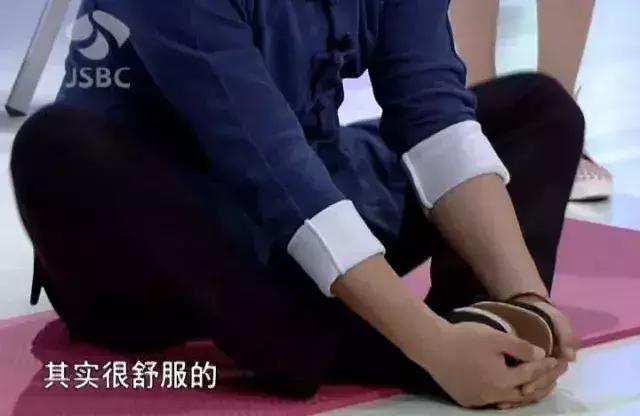 一个动作很快打通全身气血，打通全身气血的最好方法（这个动作可以排湿、活气血、消炎症）