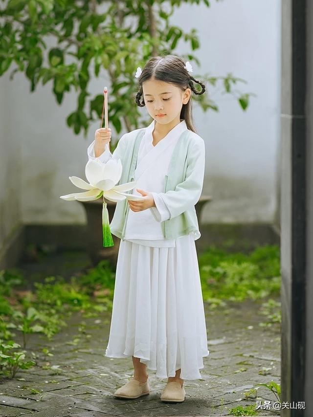 花甲是指多少岁，花甲是多少岁（豆蔻、及笄、天命、花甲、古稀分别什么意思）